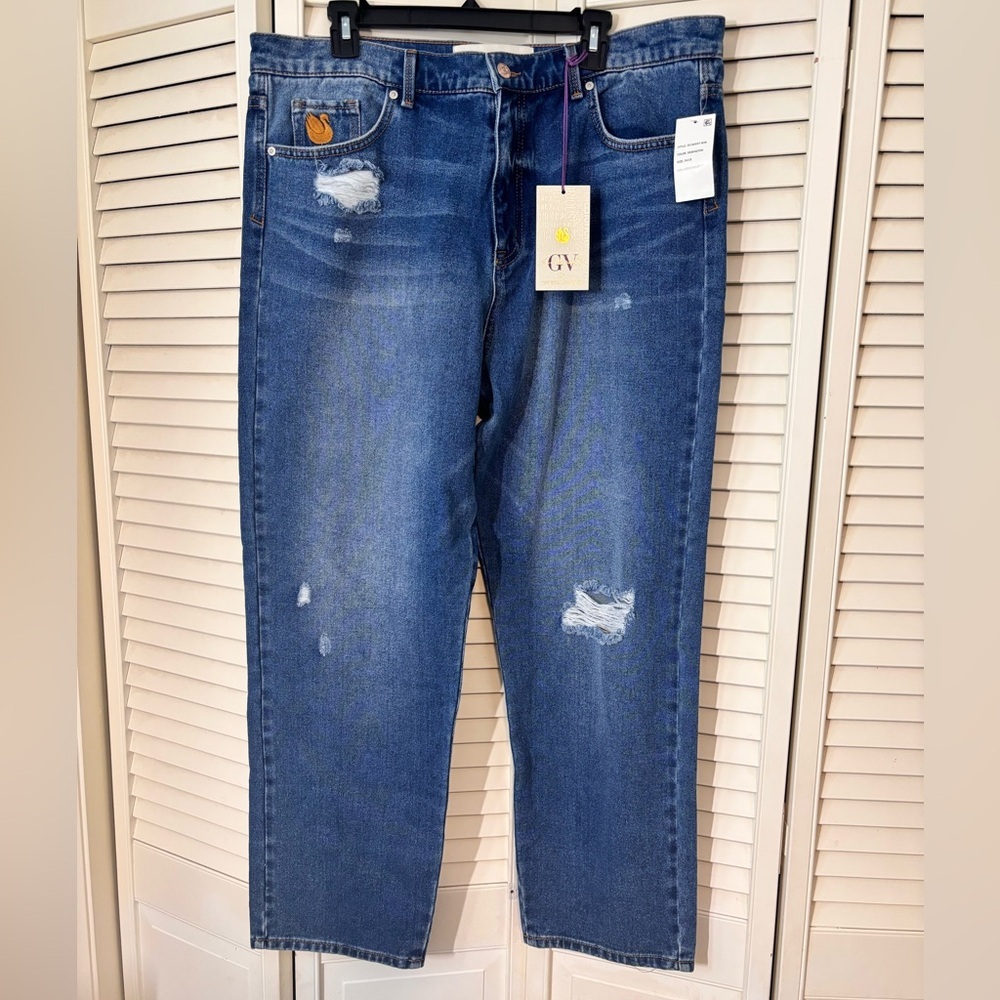 Gloria Vanderbilt x Christian Siriano
Miles Straight Leg Jeans | Sz 18 | NEW - Picture 1 of 9